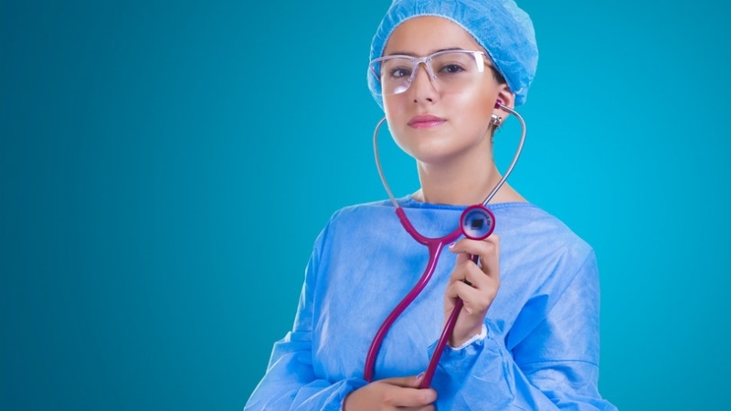 Estas son las 7 mujeres más reconocidas en la medicina