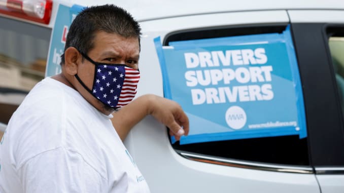 Uber batallando en California