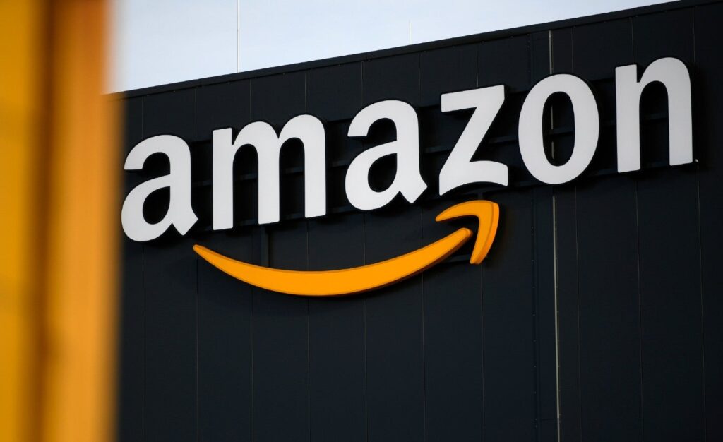 Amazon convertirá estos centros comerciales en puntos de distribución