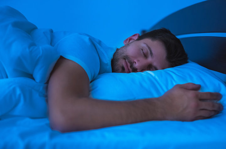 Consejos para dormir rápido en tiempos de cuarentena