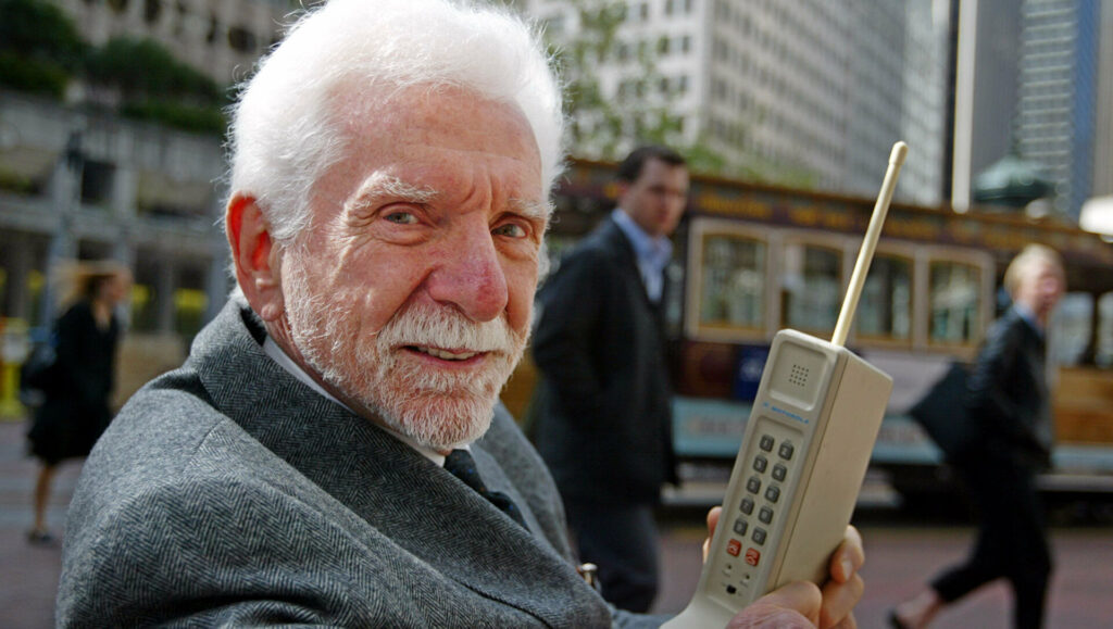 creador-telefono-movil